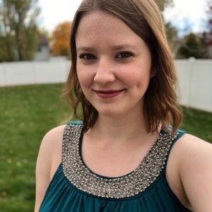 Meet your Posher, Whitney